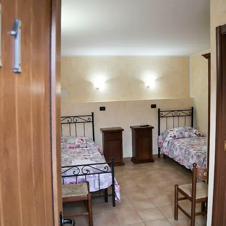 ホテル Ristorante Il Giardino Cagnano Amiterno